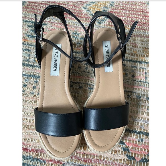 Steve Madden sandals - Picture 2 of 6